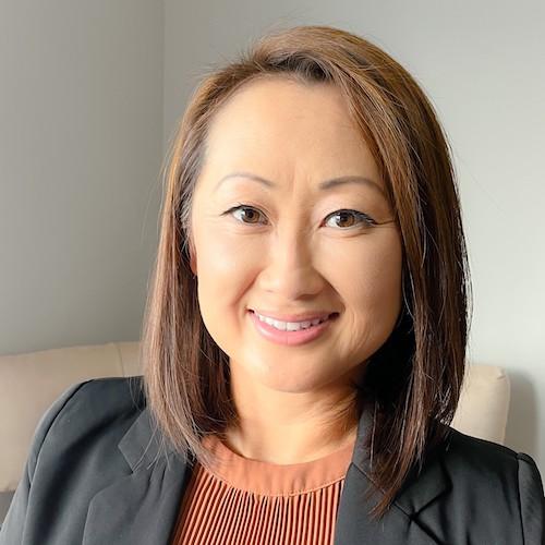 Jennifer Yang ist beim Minnesota Department of Human Services